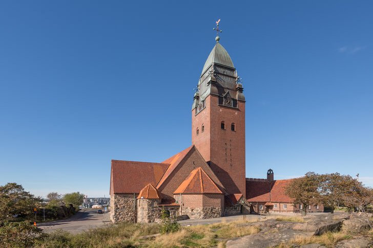 Mastuggschurkan-Kirche