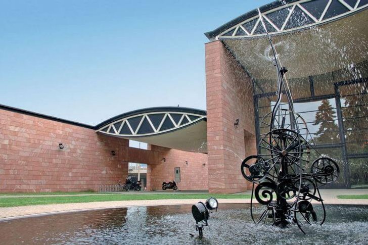 Museo Jean Tinguely