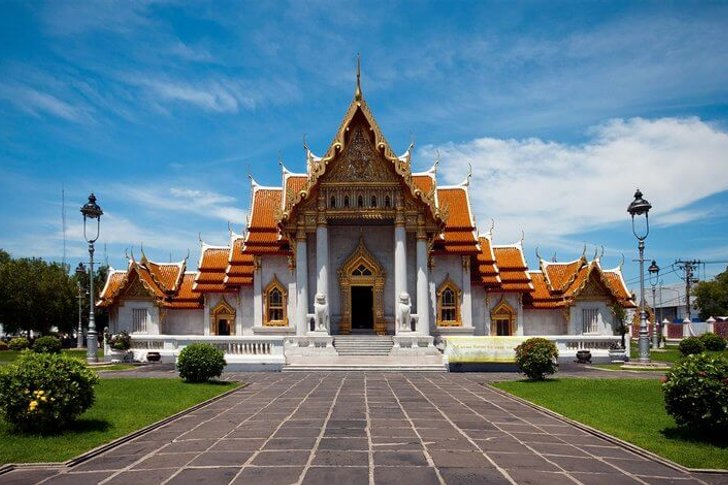 Marmurowa świątynia (Wat Benchamabophit)