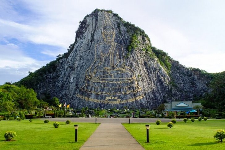 Гора Золотой Будда