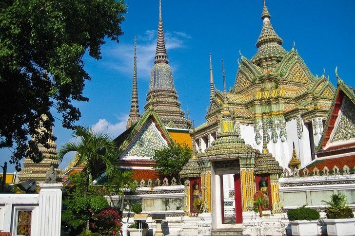 Tempel van de liggende Boeddha in Bangkok