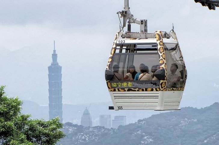 Maokong mountain cable car