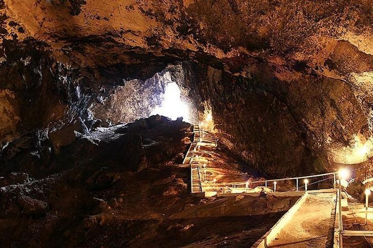 Grotta di Bakharden