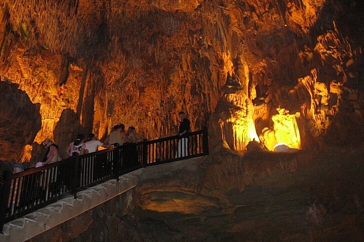 Damlatas cave