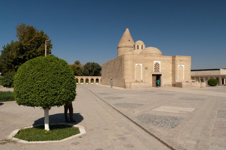 Mausoleo de Chashma-Ayub