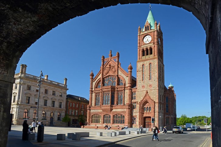 Het stadhuis van Derry