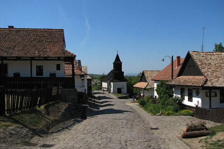 Holloko dorp