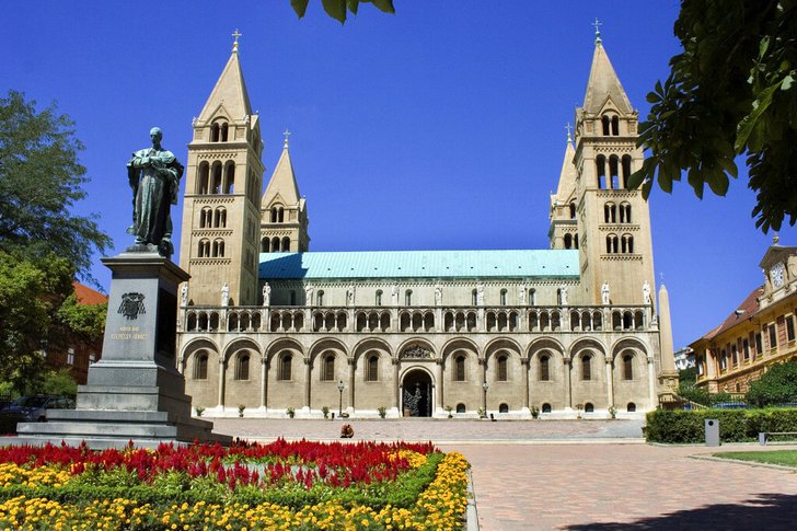 Catedral de los Santos Pedro y Pablo (Pecs)