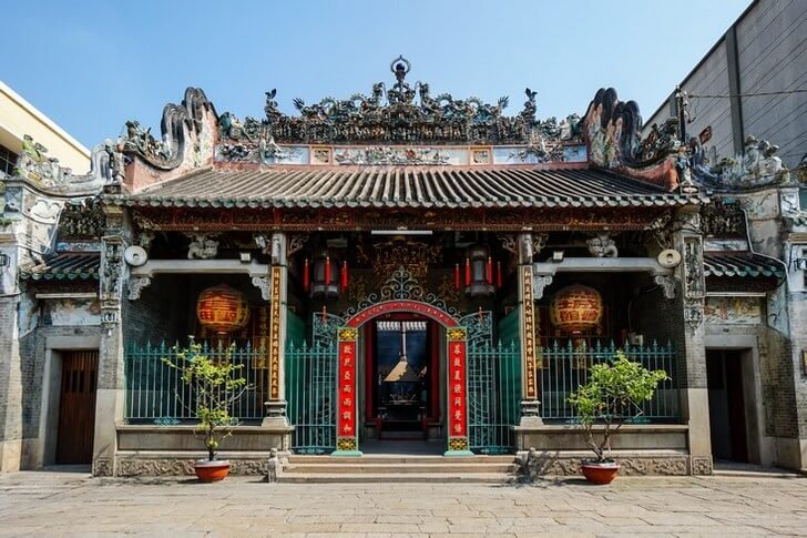 Храм Тьен Хау